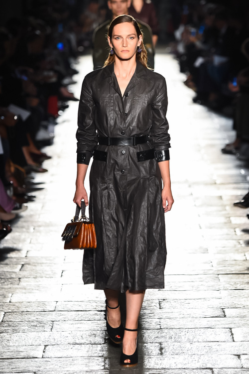 ボッテガ・ヴェネタ(BOTTEGA VENETA) 2017年春夏ウィメンズ&メンズコレクション シルエット - 写真23