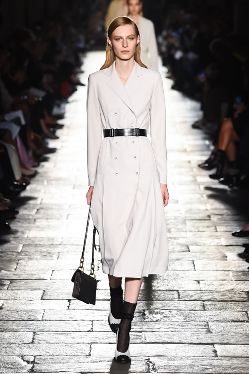 ボッテガ・ヴェネタ 2017年春夏｜female ミリタリーコート