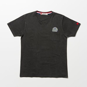 おそ松さんとセヴシグのコラボTシャツ登場、ポップなキャラクターを大人なヴィンテージ加工で｜写真8