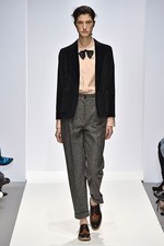 マーガレット・ハウエル2016年秋冬コレクション - マニッシュに潜むフェミニン、柄素材で感じる英国｜写真6