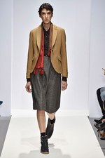 マーガレット・ハウエル2016年秋冬コレクション - マニッシュに潜むフェミニン、柄素材で感じる英国｜写真8