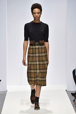 マーガレット・ハウエル2016年秋冬コレクション - マニッシュに潜むフェミニン、柄素材で感じる英国｜写真10