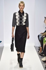 マーガレット・ハウエル2016年秋冬コレクション - マニッシュに潜むフェミニン、柄素材で感じる英国｜写真15