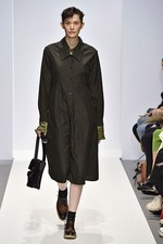 マーガレット・ハウエル2016年秋冬コレクション - マニッシュに潜むフェミニン、柄素材で感じる英国｜写真22