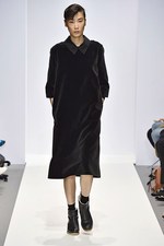 マーガレット・ハウエル2016年秋冬コレクション - マニッシュに潜むフェミニン、柄素材で感じる英国｜写真24