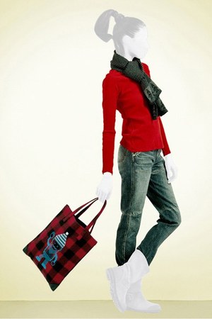 me ISSEY MIYAKEの2011-12年秋冬アイテムが続々入荷中|写真6