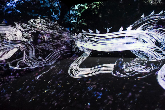 展覧会「宇宙と芸術展」ガイド、森美術館で開催-現代アートと宇宙開発の最前線、チームラボ新作で宇宙遊泳 | 写真