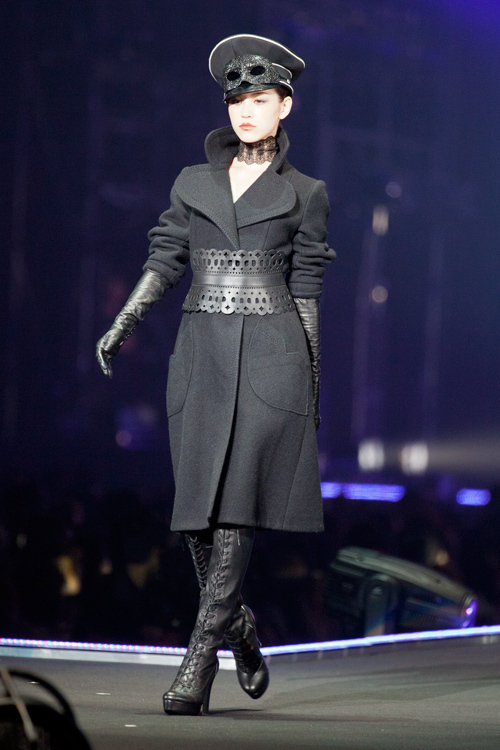 日本のリアルクローズを世界へ発信 第13回東京ガールズコレクション ランウェイレポート｜写真14