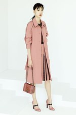 ボッテガ・ヴェネタ 2017年クルーズコレクション - ポップな色彩に心弾ませ春を待つ｜写真21