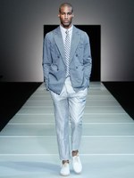 ダイナミックな幾何学モチーフをテーマに ジョルジオ アルマーニ　2012年春夏メンズコレクション｜写真4