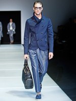 ダイナミックな幾何学モチーフをテーマに ジョルジオ アルマーニ　2012年春夏メンズコレクション｜写真10