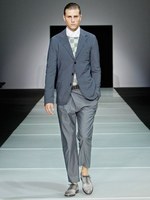 ダイナミックな幾何学モチーフをテーマに ジョルジオ アルマーニ　2012年春夏メンズコレクション｜写真23