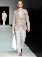 ダイナミックな幾何学モチーフをテーマに ジョルジオ アルマーニ　2012年春夏メンズコレクション｜写真29