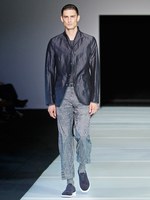 ダイナミックな幾何学モチーフをテーマに ジョルジオ アルマーニ　2012年春夏メンズコレクション｜写真50