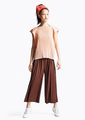 プリーツ プリーズ イッセイ ミヤケ(PLEATS PLEASE ISSEY MIYAKE) 2016-17年秋冬 ウィメンズコレクション  - 写真2