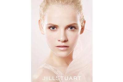 女の子の最高の “かわいい”をかなえるために、ジルスチュアートのベースメイクが、さらに進化して登場