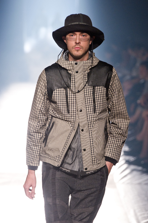 ホワイトマウンテニアリング(White Mountaineering) 2012年春夏メンズコレクション  - 写真43