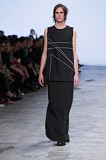 ナスカの地上絵からヒントを得た、崇高な戦士達 - リック・オウエンス(Rick Owens)、2012年春夏コレクション｜写真11