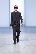 ナスカの地上絵からヒントを得た、崇高な戦士達 - リック・オウエンス(Rick Owens)、2012年春夏コレクション｜写真25