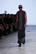 ナスカの地上絵からヒントを得た、崇高な戦士達 - リック・オウエンス(Rick Owens)、2012年春夏コレクション｜写真33