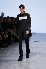ナスカの地上絵からヒントを得た、崇高な戦士達 - リック・オウエンス(Rick Owens)、2012年春夏コレクション｜写真38