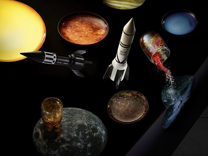 ディーゼルから‟宇宙”をテーマにしたテーブルウェア - 月や火星のプレート、宇宙飛行士型の花瓶 | 写真