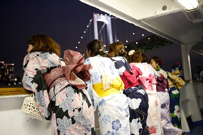 「東京湾納涼船」ゆかたで得する、東京湾の水上パーティー｜写真4