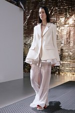 アクネ ストゥディオズ 2017年リゾートコレクション - 溺愛が導く新たな解釈と可能性｜写真10