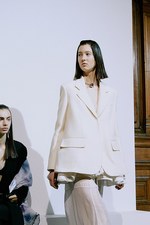 アクネ ストゥディオズ 2017年リゾートコレクション - 溺愛が導く新たな解釈と可能性｜写真35