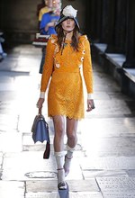 グッチ 2017年リゾートコレクション - 英・ウェストミンスター寺院で魅せる‟アニマル”の世界｜写真19