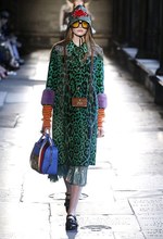 グッチ 2017年リゾートコレクション - 英・ウェストミンスター寺院で魅せる‟アニマル”の世界｜写真42