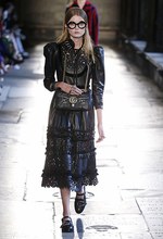 グッチ 2017年リゾートコレクション - 英・ウェストミンスター寺院で魅せる‟アニマル”の世界｜写真49