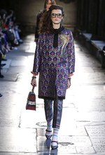 グッチ 2017年リゾートコレクション - 英・ウェストミンスター寺院で魅せる‟アニマル”の世界｜写真52