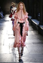 グッチ 2017年リゾートコレクション - 英・ウェストミンスター寺院で魅せる‟アニマル”の世界｜写真54