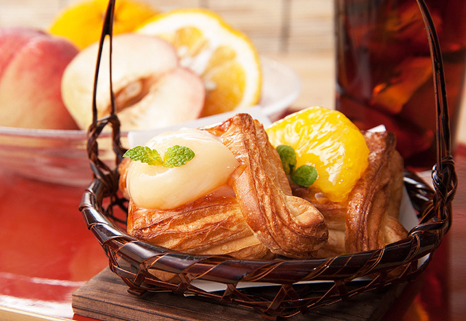 京都発・高級デニッシュ食パン「ミヤビ」から新作8種 - ジューシーな甘夏や白桃を使った菓子パンなど | 写真