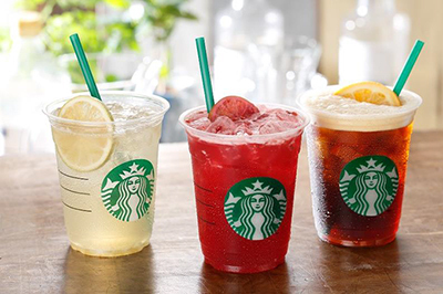 スターバックス「シェイクン ストロベリー パッション ティー＆アイスバレンシア コーヒー」