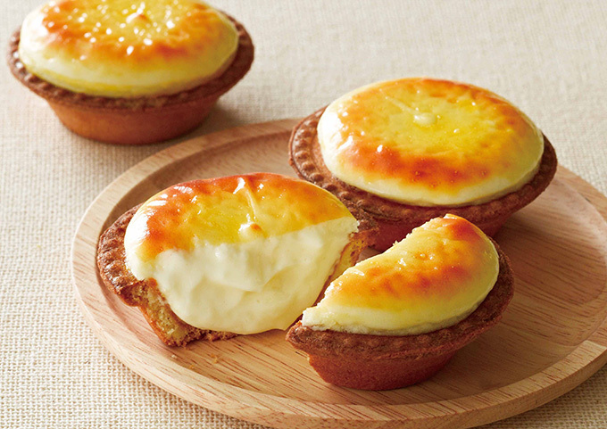 北海道産“焼きたてチーズタルト”「BAKE(ベイク)」千葉・イクスピアリに出店、ソフトクリームも販売 | 写真