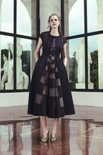 フェンディ 2017年リゾートコレクション - 万華鏡の中に広がる花と波の世界｜写真11