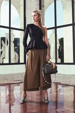 フェンディ 2017年リゾートコレクション - 万華鏡の中に広がる花と波の世界｜写真13