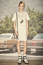 コーチ 2017年リゾートコレクション - 女性らしさとアメリカンギャングをミックス｜写真3