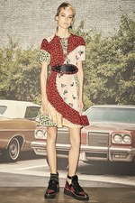 コーチ 2017年リゾートコレクション - 女性らしさとアメリカンギャングをミックス｜写真8