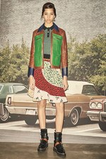 コーチ 2017年リゾートコレクション - 女性らしさとアメリカンギャングをミックス｜写真9