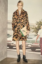 コーチ 2017年リゾートコレクション - 女性らしさとアメリカンギャングをミックス｜写真18