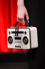 ケイト・スペード ニューヨーク16年秋は踊り子＆シンガーをモデルに、香水バッグ＆ネコシューズを提案｜写真14