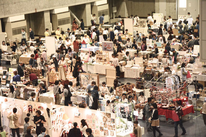 クリエイターの祭典「アートダイブ#12」大阪で - 総勢1,000組の作品を展示販売、体験コーナーも | 写真