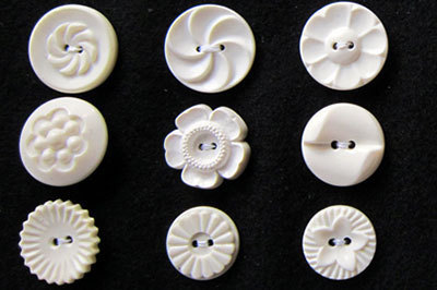 「アンティークボタンの世界」