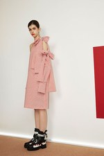 MSGM 2017年リゾート - スポーティーな女性に捧げる満開の花々｜写真34