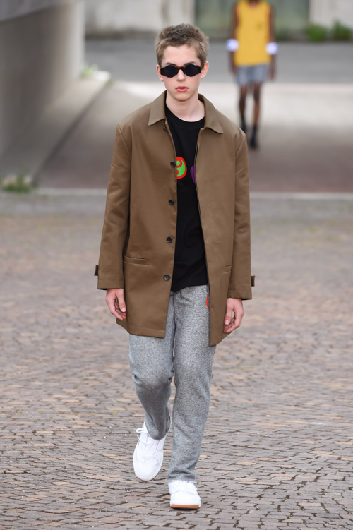 ゴーシャ ラブチンスキー(Gosha Rubchinskiy) 2017年春夏メンズコレクション シルエット - 写真14