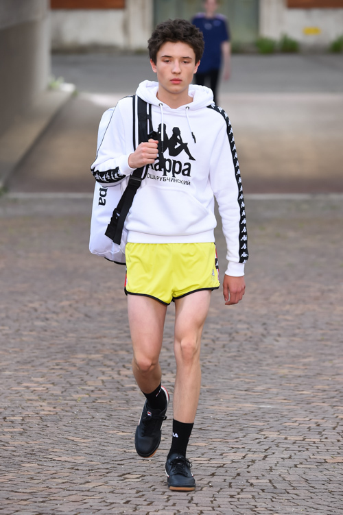 ゴーシャ ラブチンスキー(Gosha Rubchinskiy) 2017年春夏メンズコレクション シルエット - 写真26