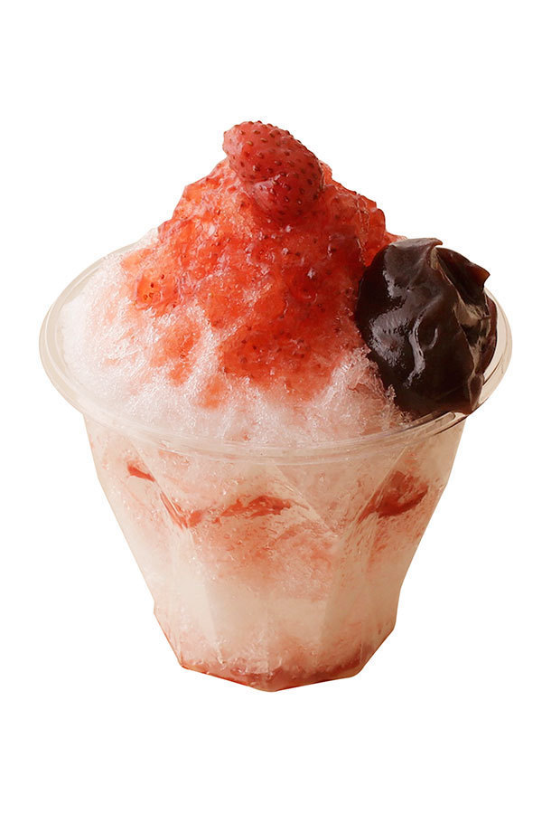 トラヤカフェ・あんスタンドの夏限定「あんペーストかき氷」いちご蜜やなめらか練乳をたっぷりと | 写真